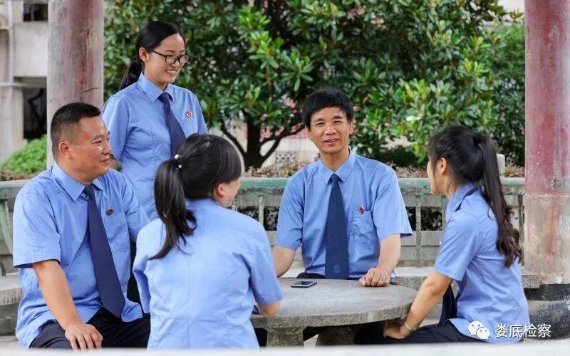 管家婆100期期中管家，实时解答解释落实之探索与实践